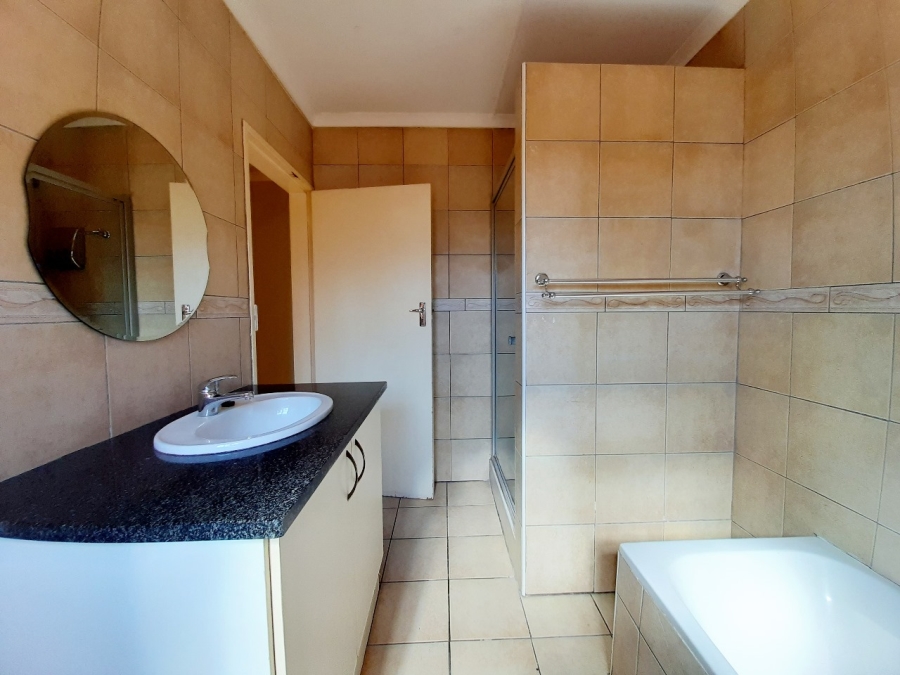 3 Bedroom Property for Sale in Vaalpark Free State